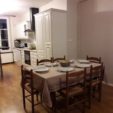 80m2 Dans Belle Demeure Vrigne-aux-Bois