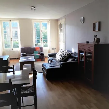 80m2 Dans Belle Demeure *