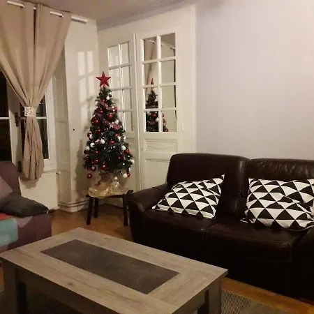 80m2 Dans Belle Demeure Vrigne-aux-Bois