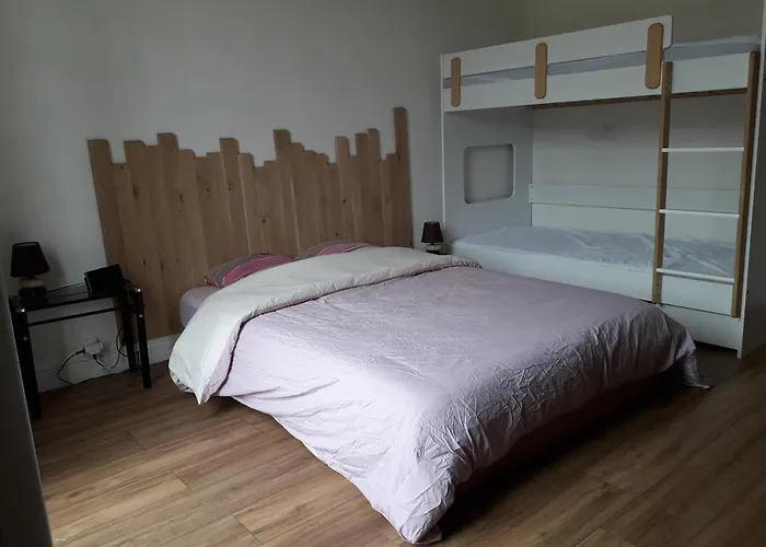 80m2 Dans Belle Demeure דירה *